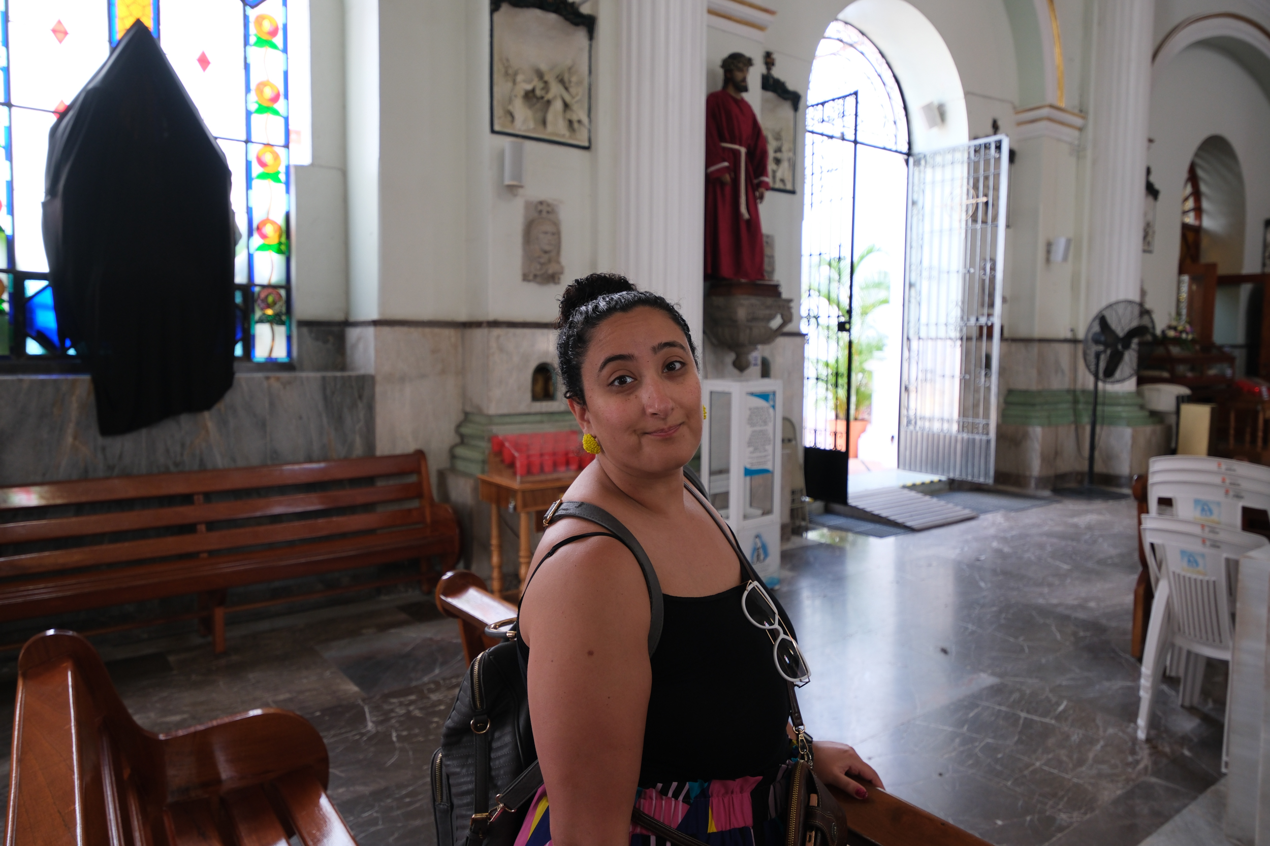 Bunkin' in a moment of quiet reflection and awe inside a beautiful, historic Cartagena church.